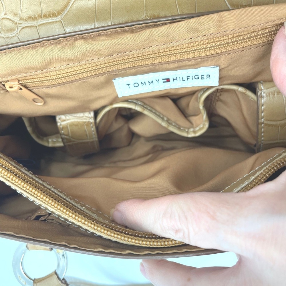 VTG Tommy Hilfiger Shoulder Bag Womens Medium Tan Faux Leather Croc Embossed Y2K - Picture 9 of 13